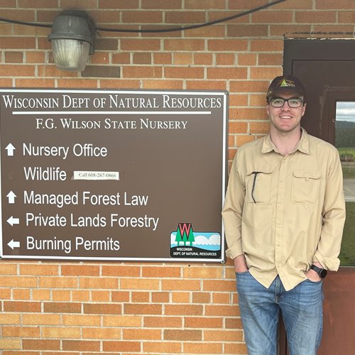 Family Forests in North America Investigating wood production from private landholder managed, small-scale forests